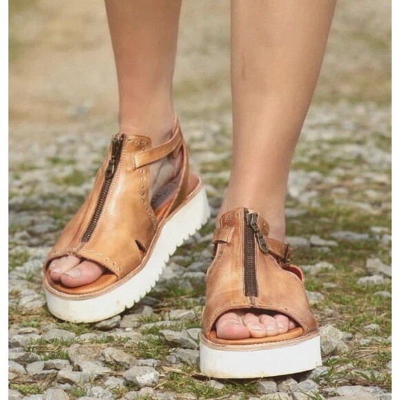BEDSTU Platform Sandals Womens Size 8.5 Buckle Leather Grommet Festival Rustic - Picture 1 of 11